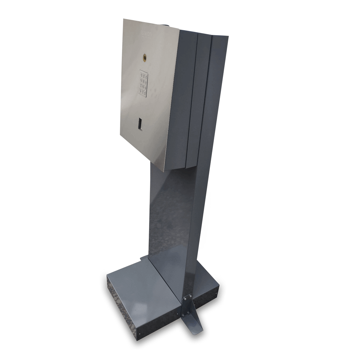 Stehendes Schlüsseldepot aus Metall mit Zahlenschloss und Einwurfklappe Moderne Schlüsselausgabe aus Metall mit Zahlenschloss und Einwurfklappe, freistehend auf stabilem Standfuß